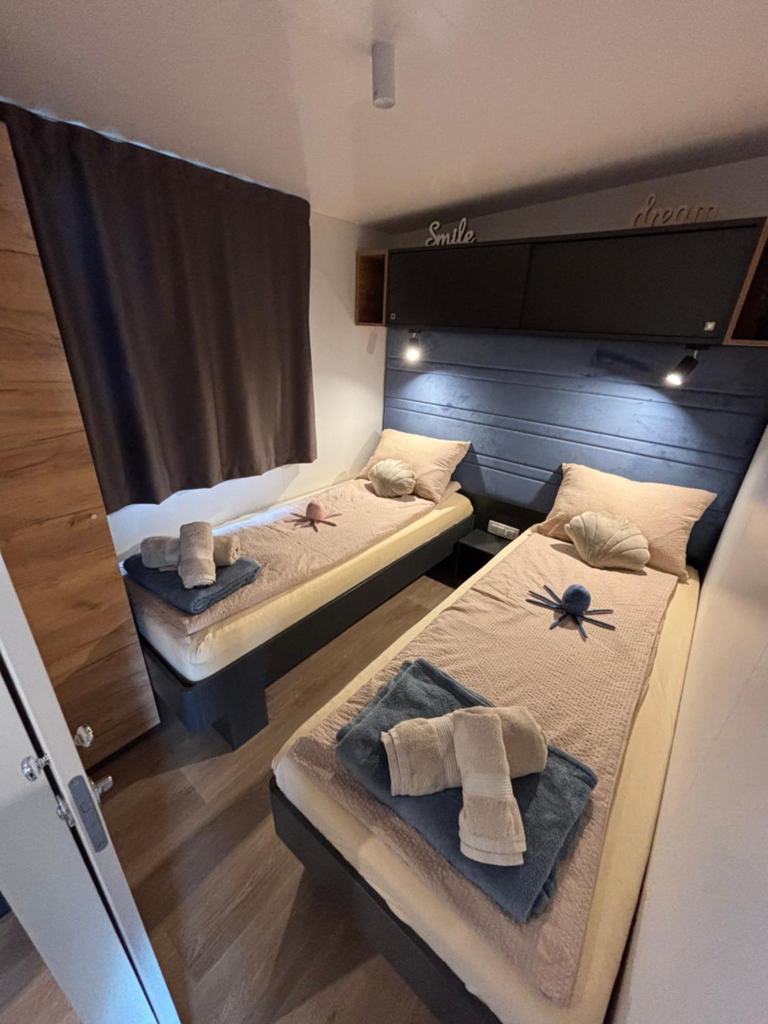 Mobile Home Luna เซลเซ ภายนอก รูปภาพ